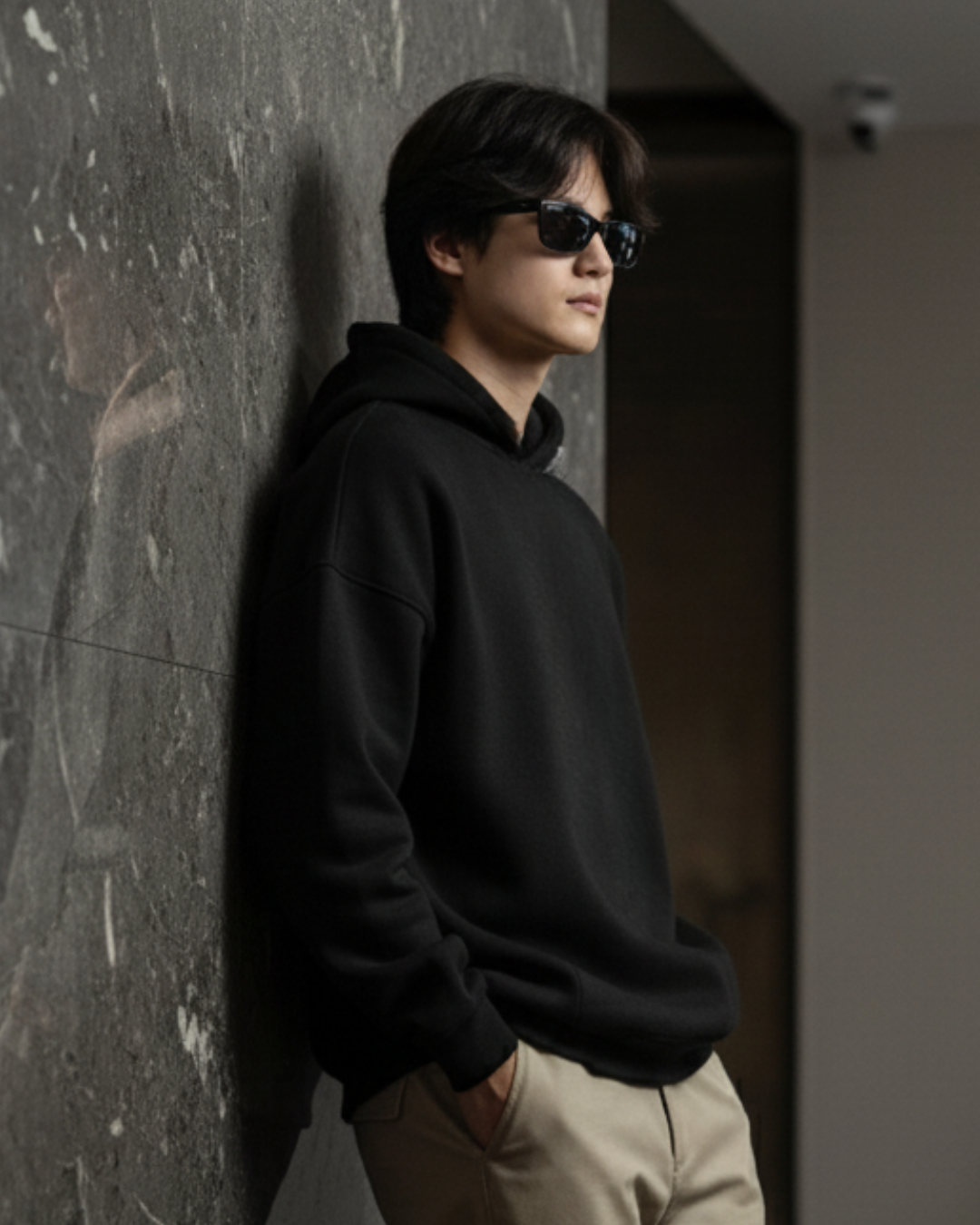 H&U Oversized Fleece Hoodie – Black | Bold Minimal Graphic Print - Image 3